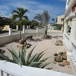 Landslake Apartments