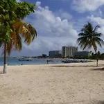 Beach One Bedroom Suite 13