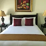 Ocean West Boutique Hotel