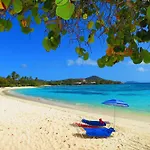 Luxury Beachfront King Suite On Sapphire Beach II