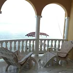Waters Edge Guest House