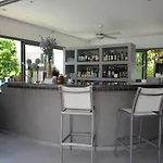 Aligio Beachfront Paradise