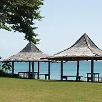Canoe Bay Beach Resort