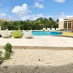 Isla Bonita Tropical 107