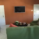 Landslake Apartments