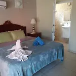 Salina Cerca Apartments