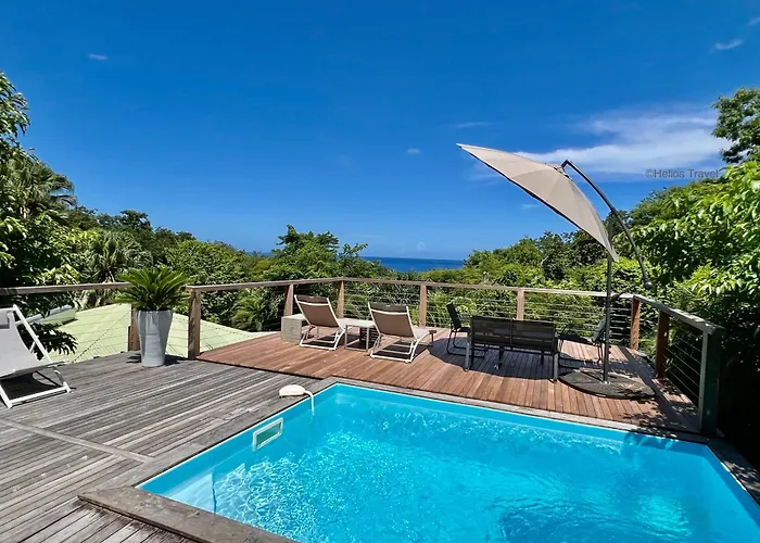 Case Coco Pointe Batterie. Piscine, Vue Mer, 4 P.