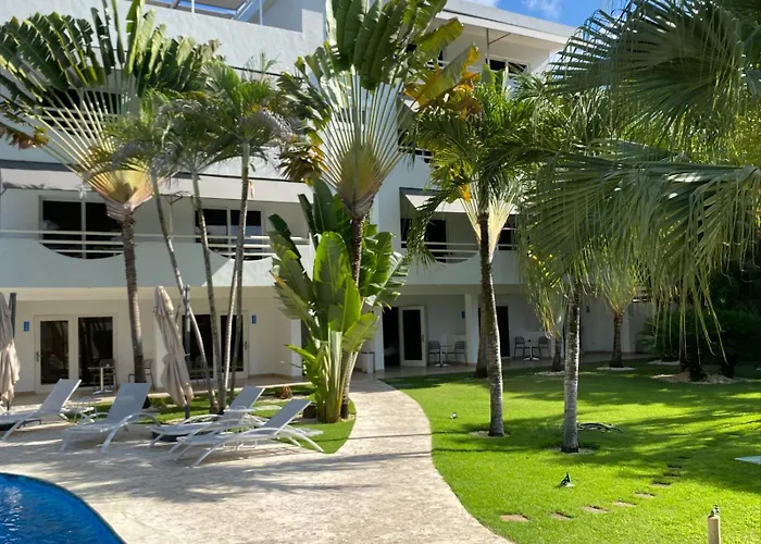 New Garden Hotel