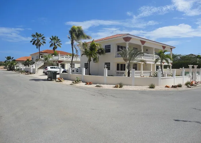 Landslake Apartments