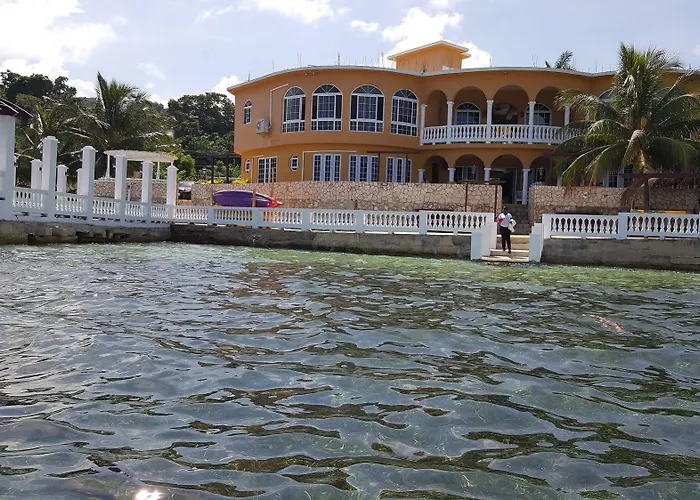 Waters Edge Guest House