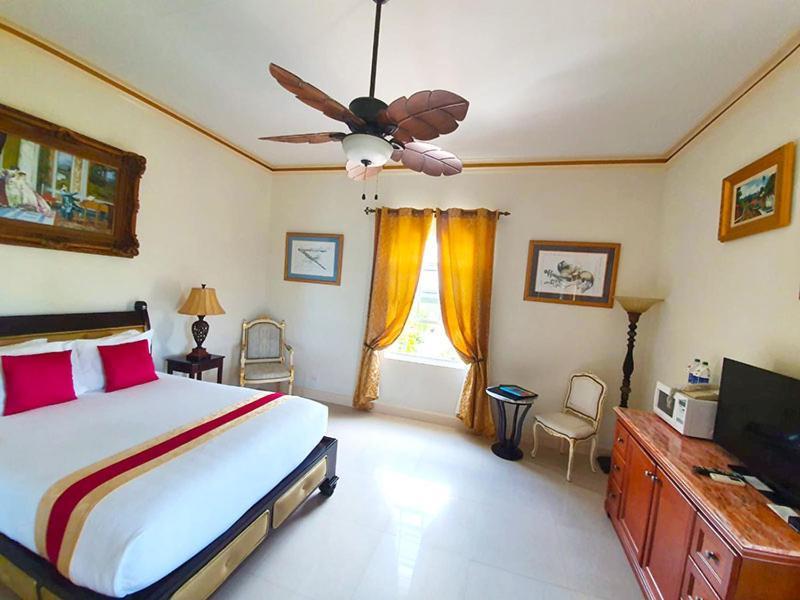 Hotel Ocean West Boutique Nassau