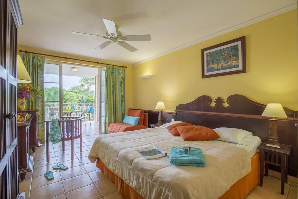Holiday park Village Pierre & Vacances Luce 3*