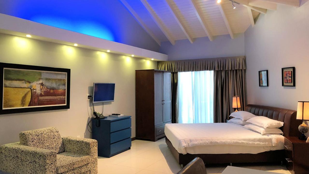 Hotel Quints Travelers