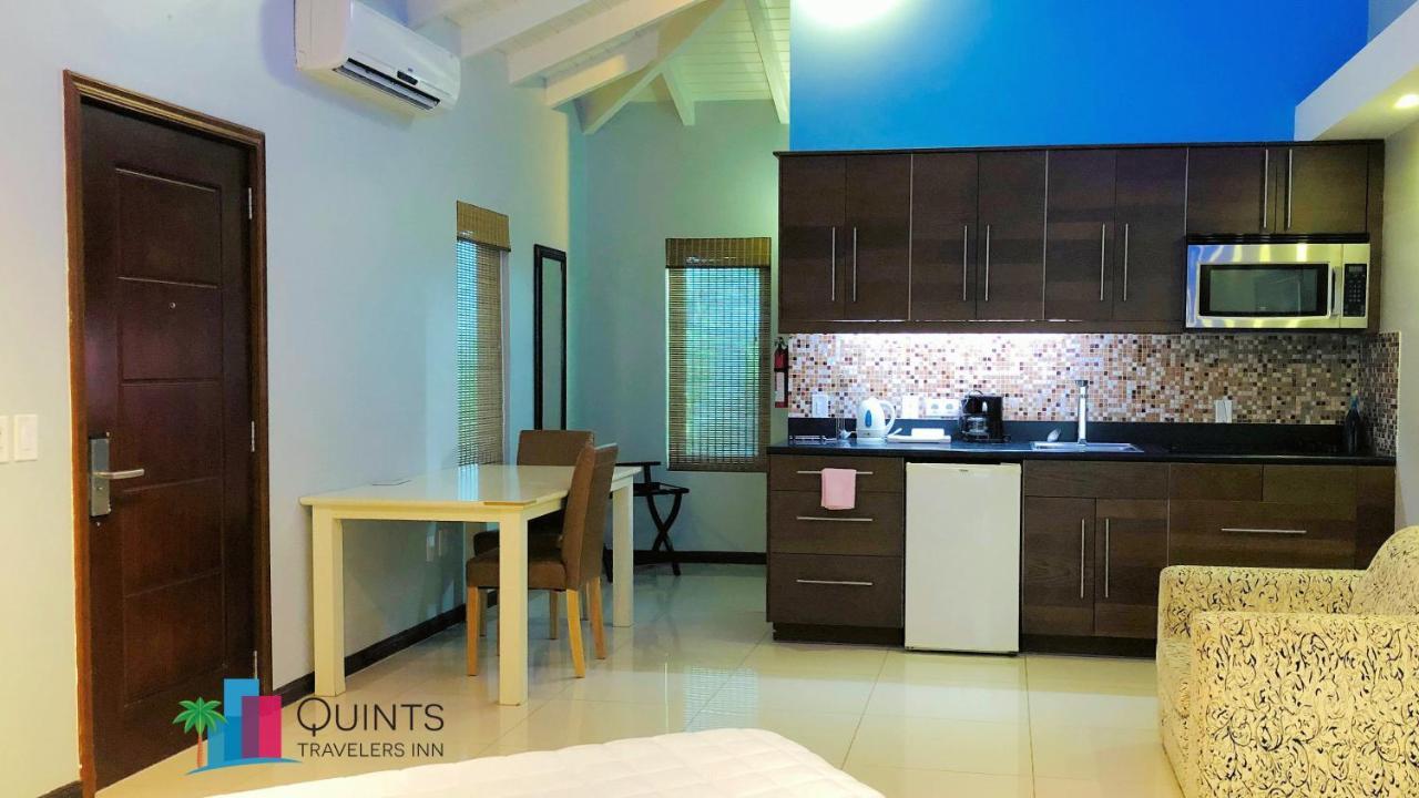 Quints Travelers Hotel Willemstad