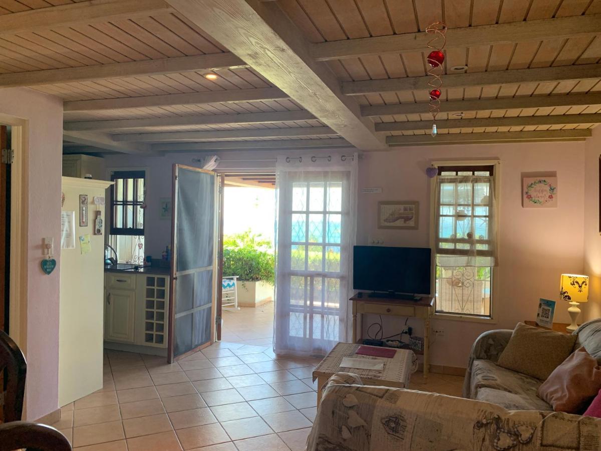 Vista Mare - Cozy With At Walking Distance * Dickenson Bay