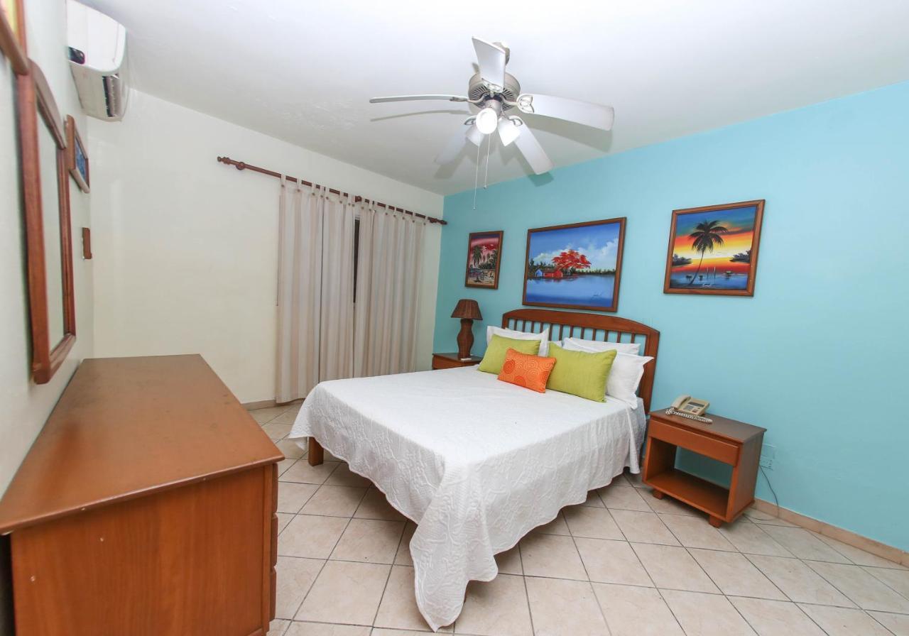 Acuarium Hotel