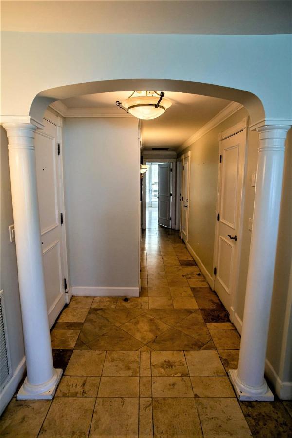 Renaissance Unit 205 Aparthotel