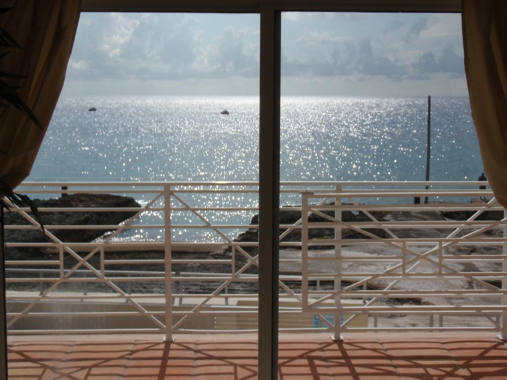 The Riviera, Grand Cayman 3* George Town