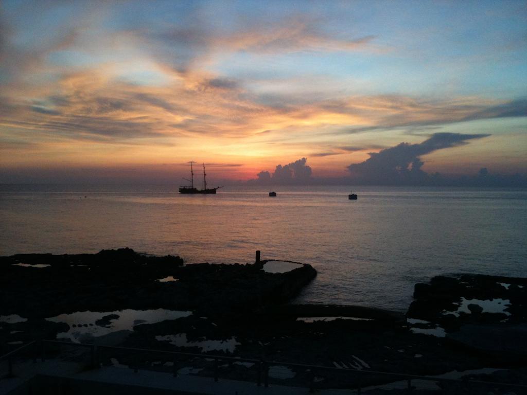 The Riviera, Grand Cayman Hotel George Town