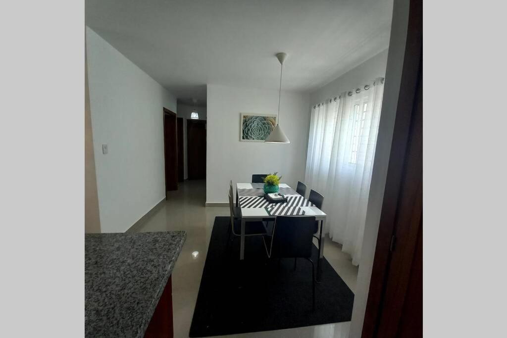 Vista Verde: Familiar Con Piscina Y áreas Recreativas Santiago De Los Caballeros