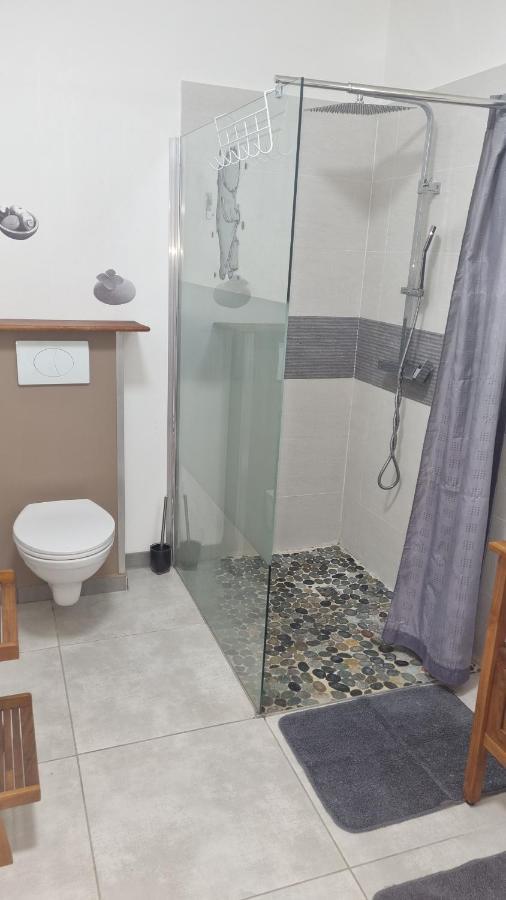 Les Hauts Du Fromager Apartment *