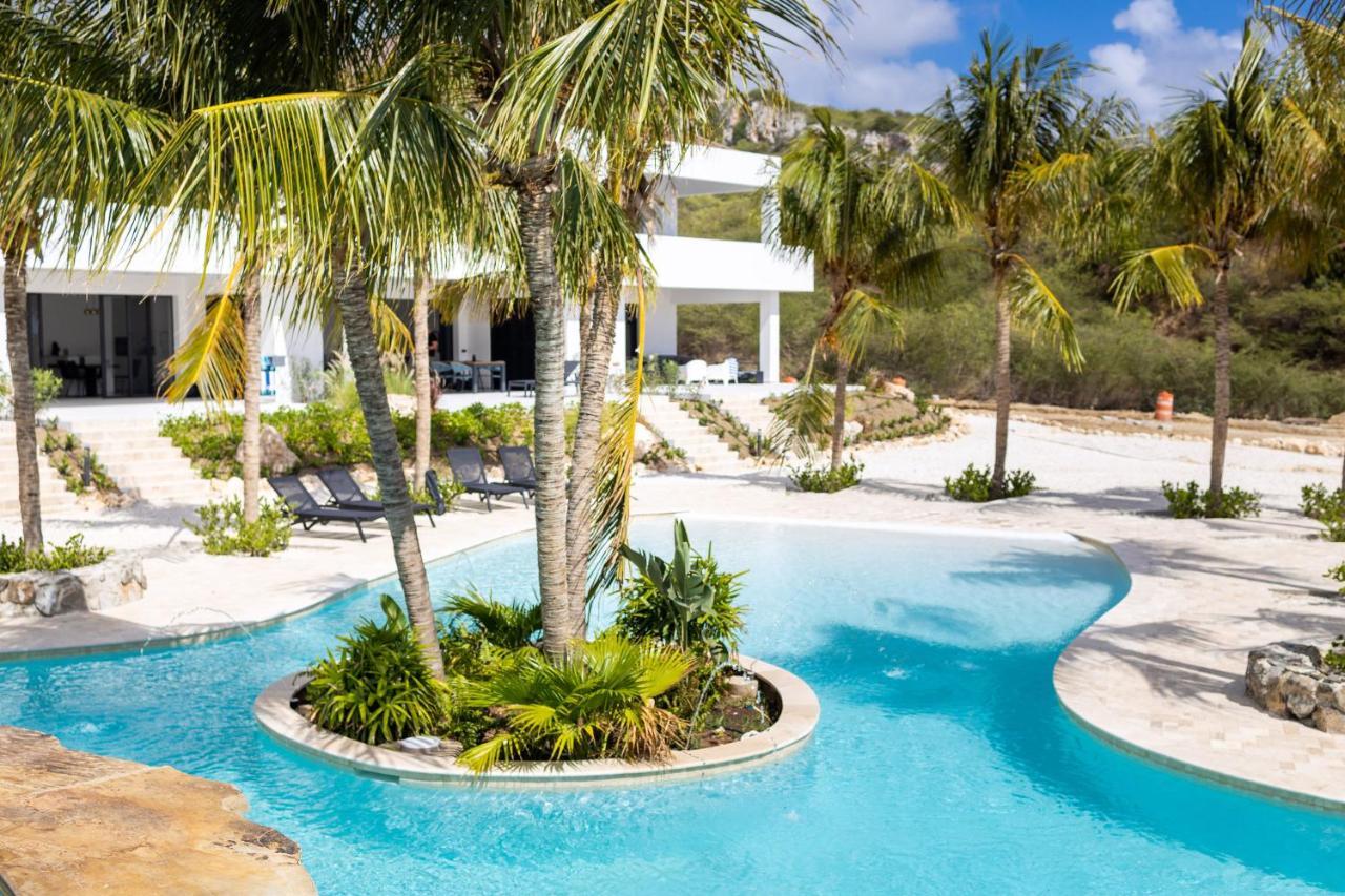The Reef - Blue Bay Golf & Resort