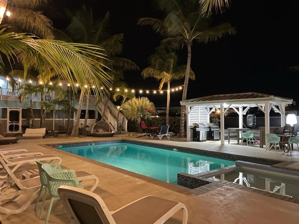 Island Club Turks & Place Aparthotel 3*