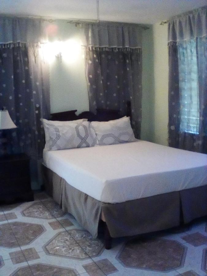 Castlevue Bed & Breakfast