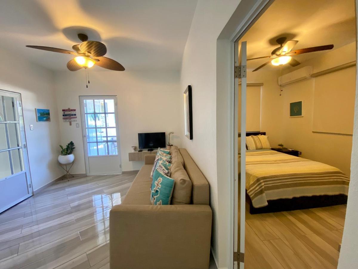 Walk To The 2min, Cozy, Boutique, Pool, Palmeras Del Mar Apartment