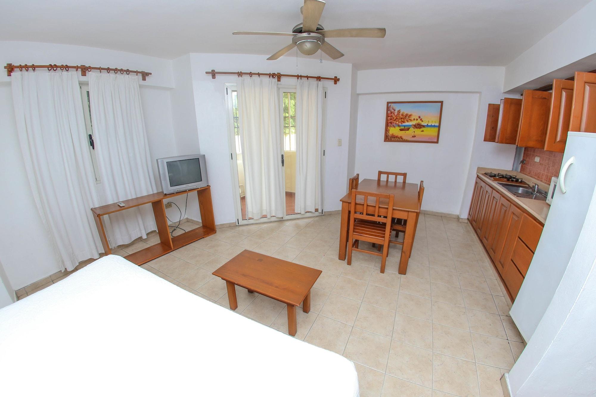 Acuarium Hotel 3*