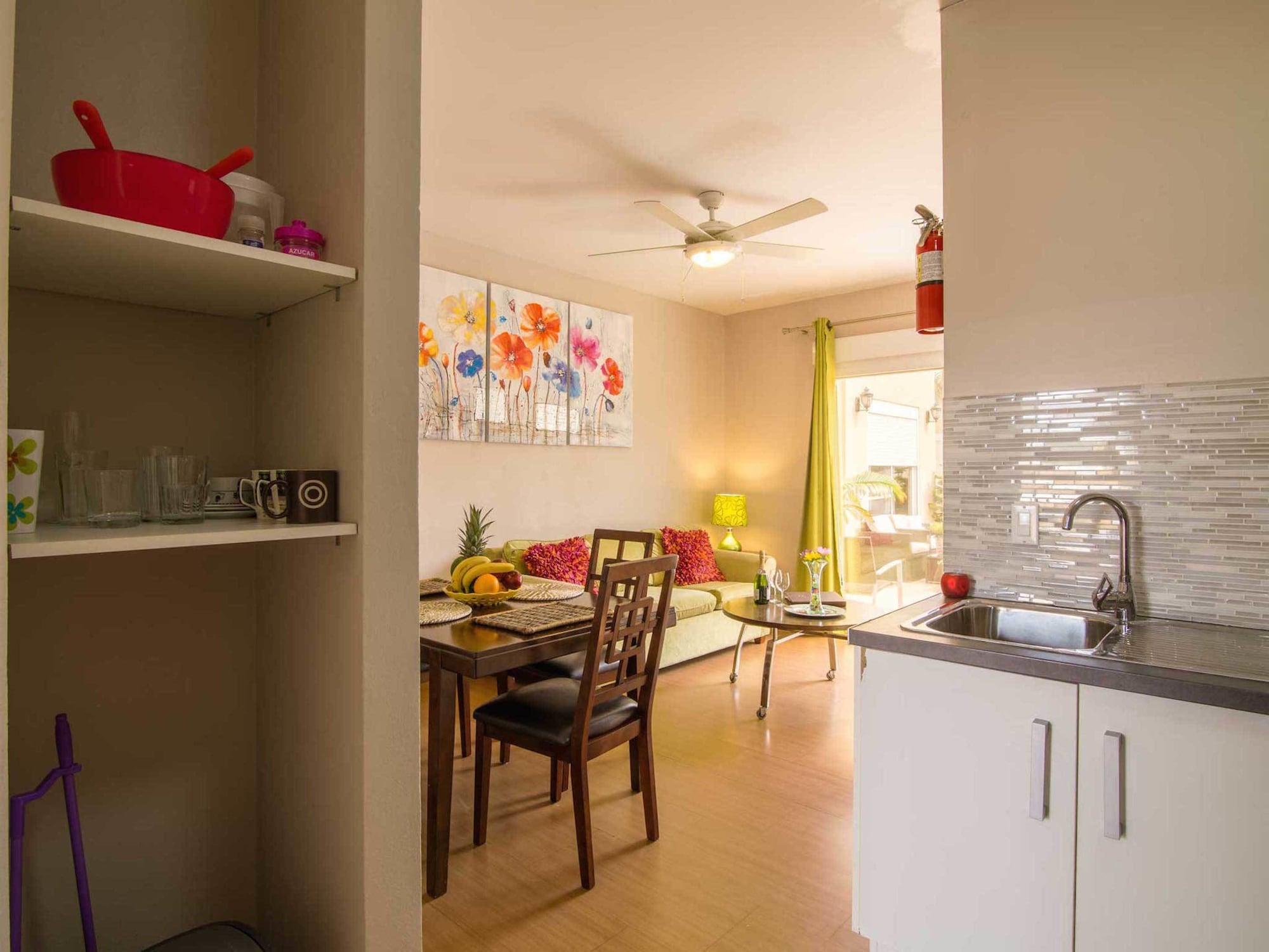 Golden Apartment *