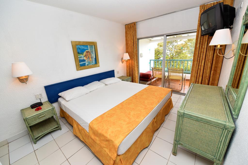 Jolly Antigua Hotel 3*