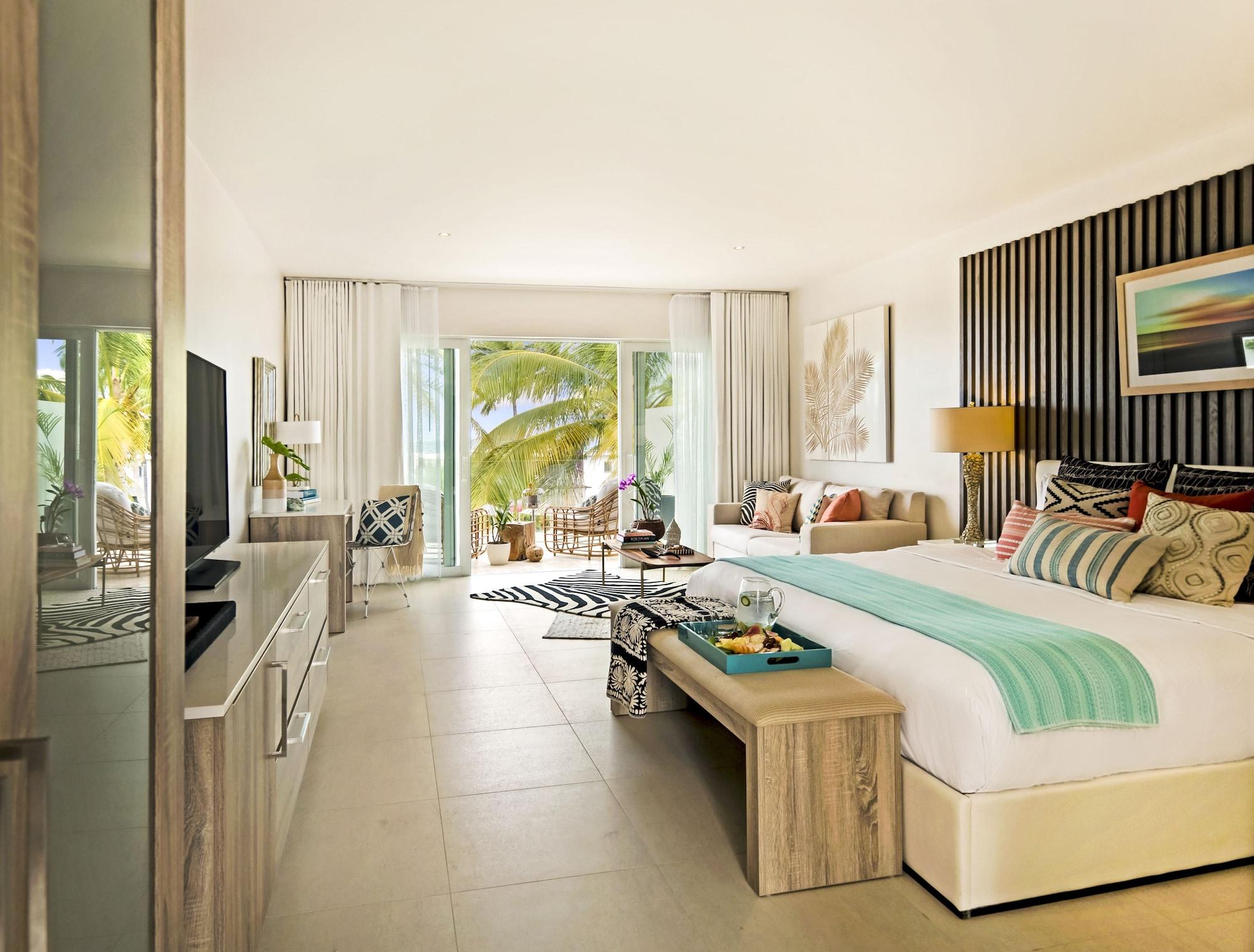Hodges Bay & Resort 4*