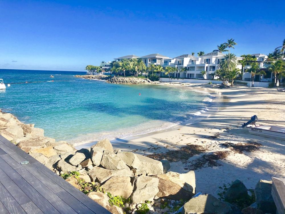 Hodges Bay & St. John's