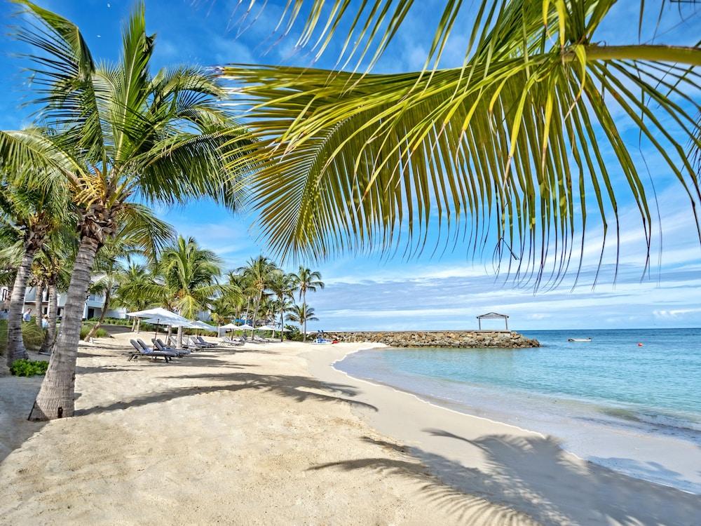 Hodges Bay & Resort St. John's