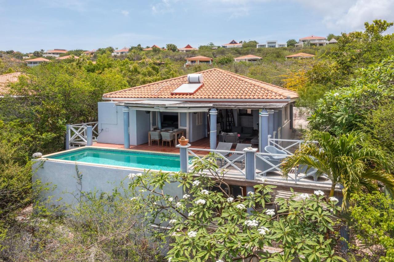 Coral Breeze Villa *
