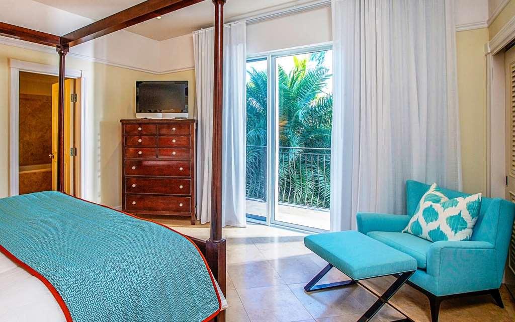 The Regent Grand Hotel Grace Bay