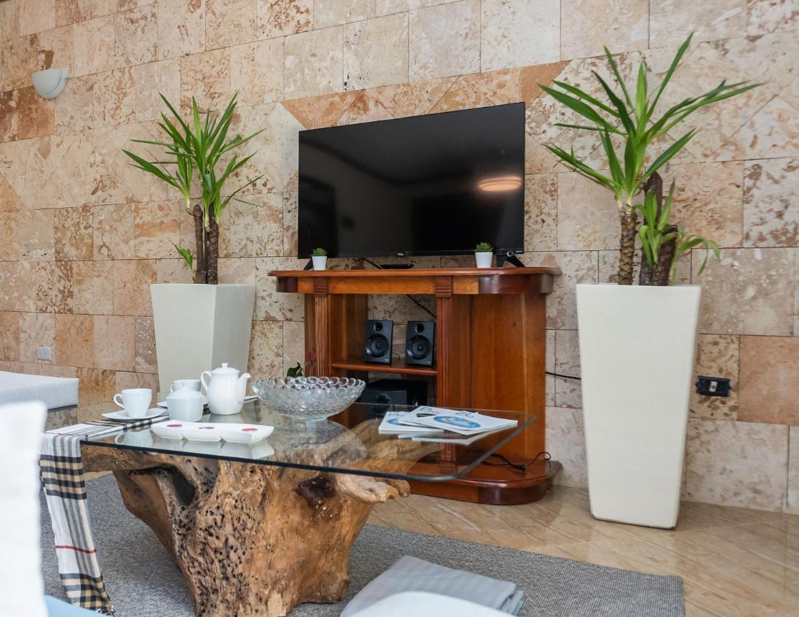 #casathivadylan Villa