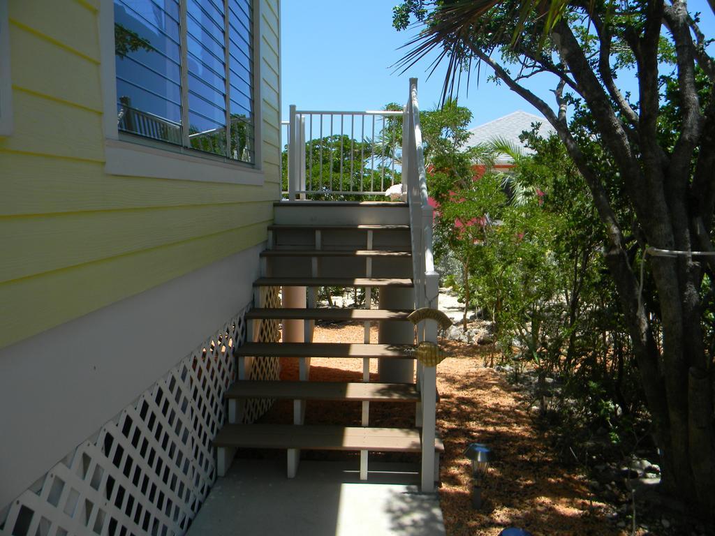 Harbor Breeze Resort Clarence Town