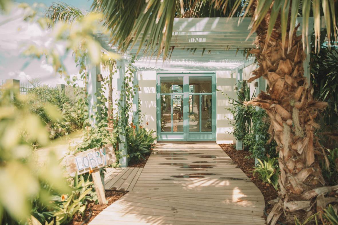 Boardwalk Boutique Aruba - Adults Only