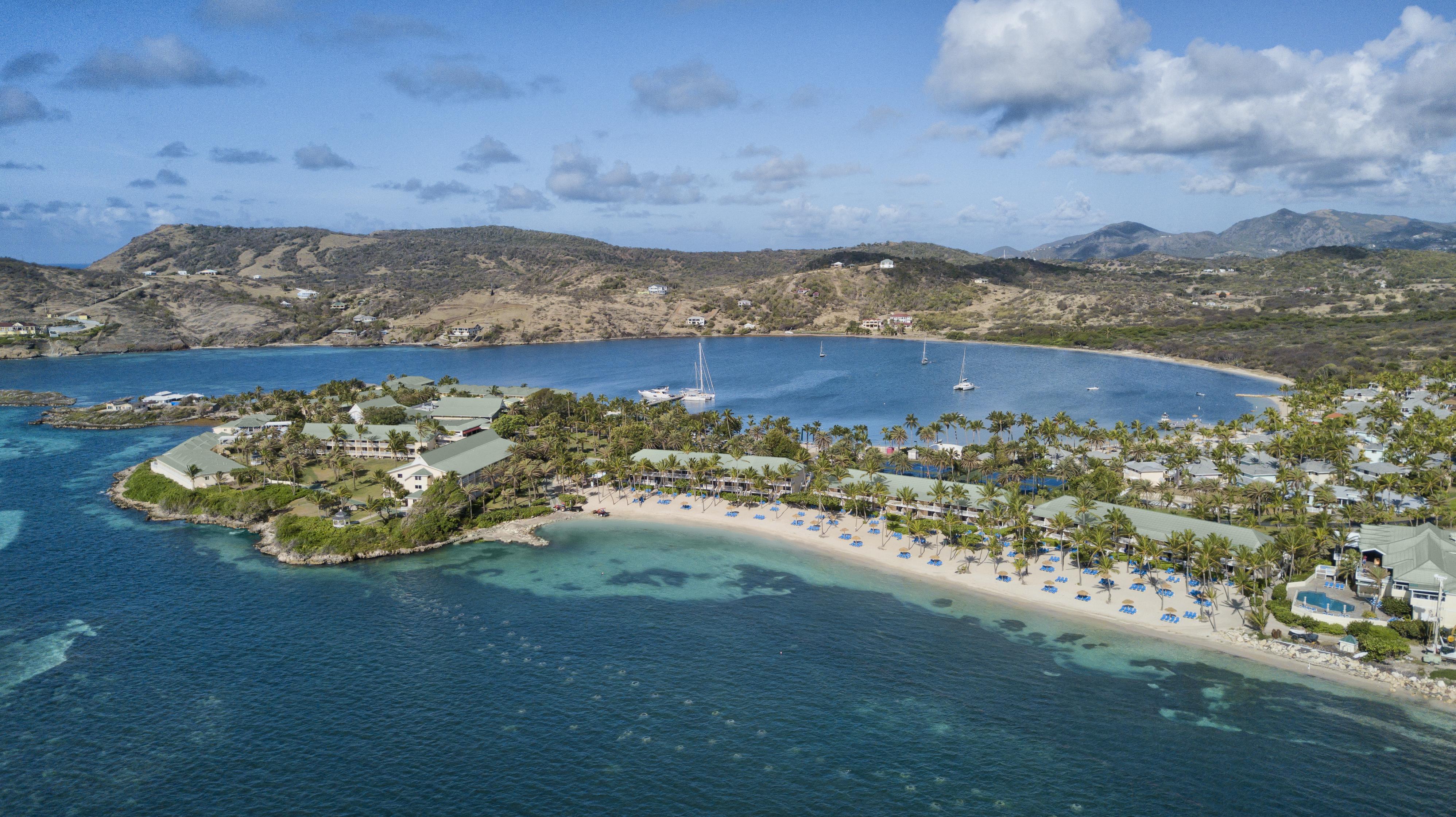 St. James's Club 4*