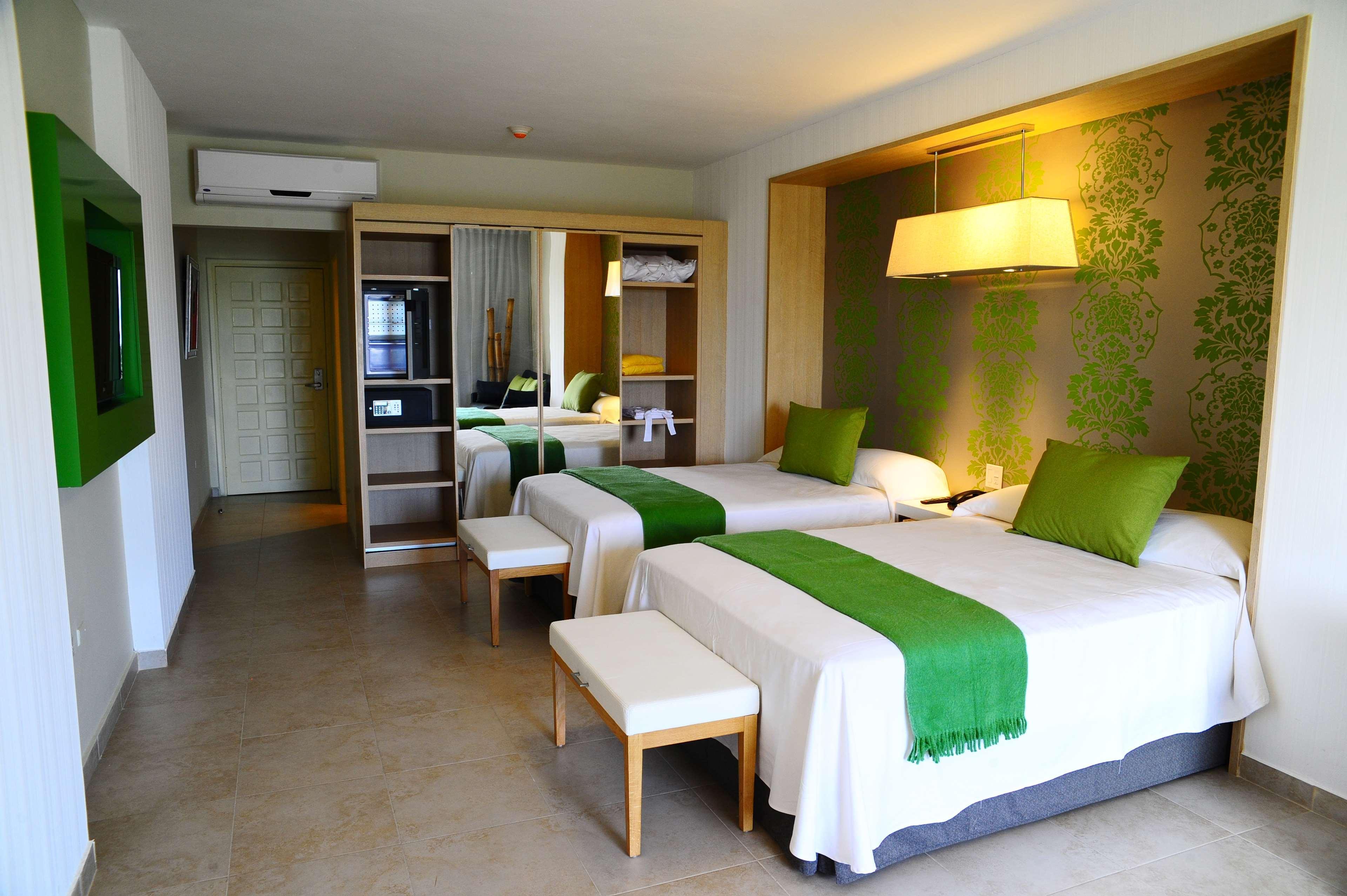 Hotel Nh Haiti El Rancho 4*