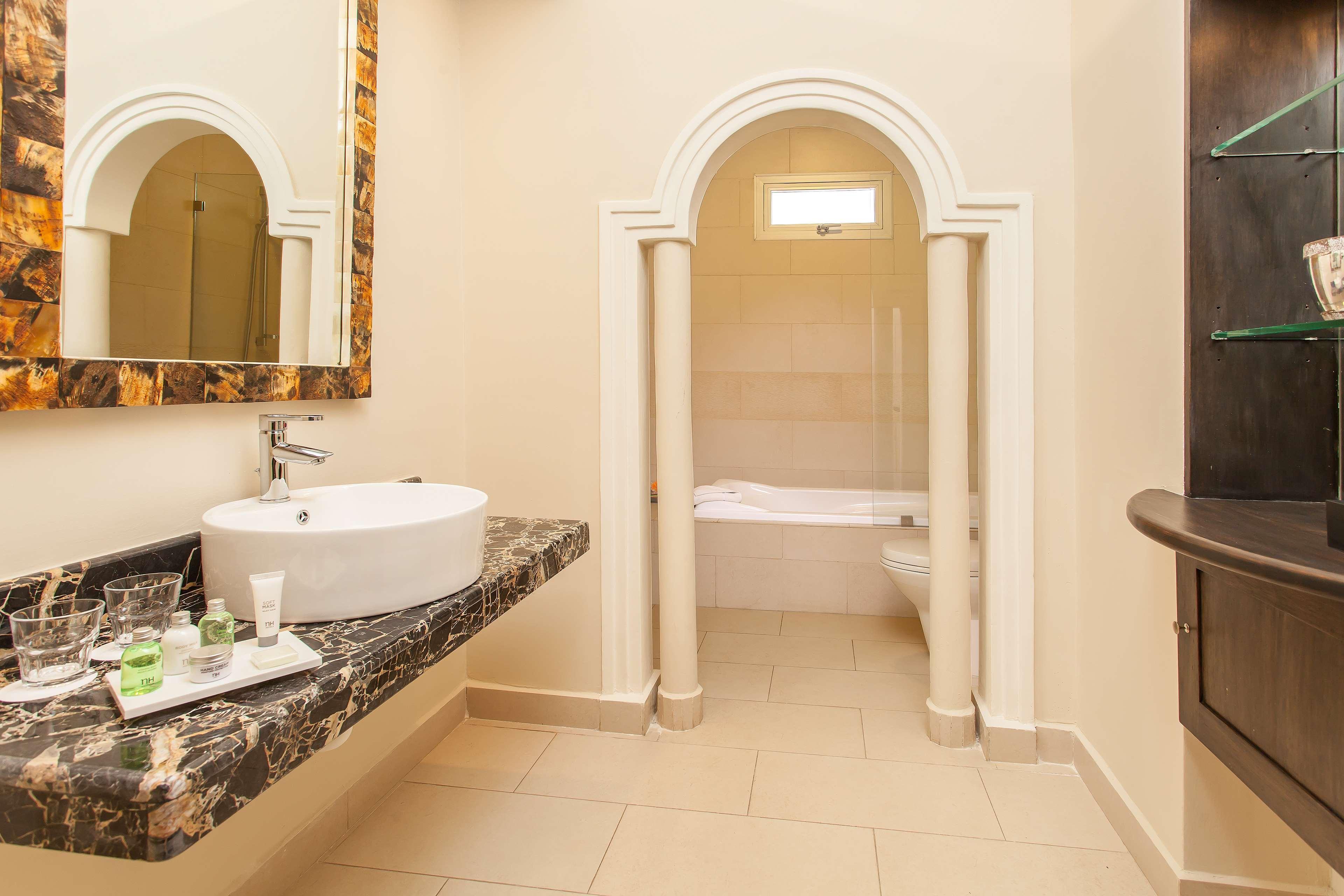 Nh Haiti El Rancho Hotel 4*