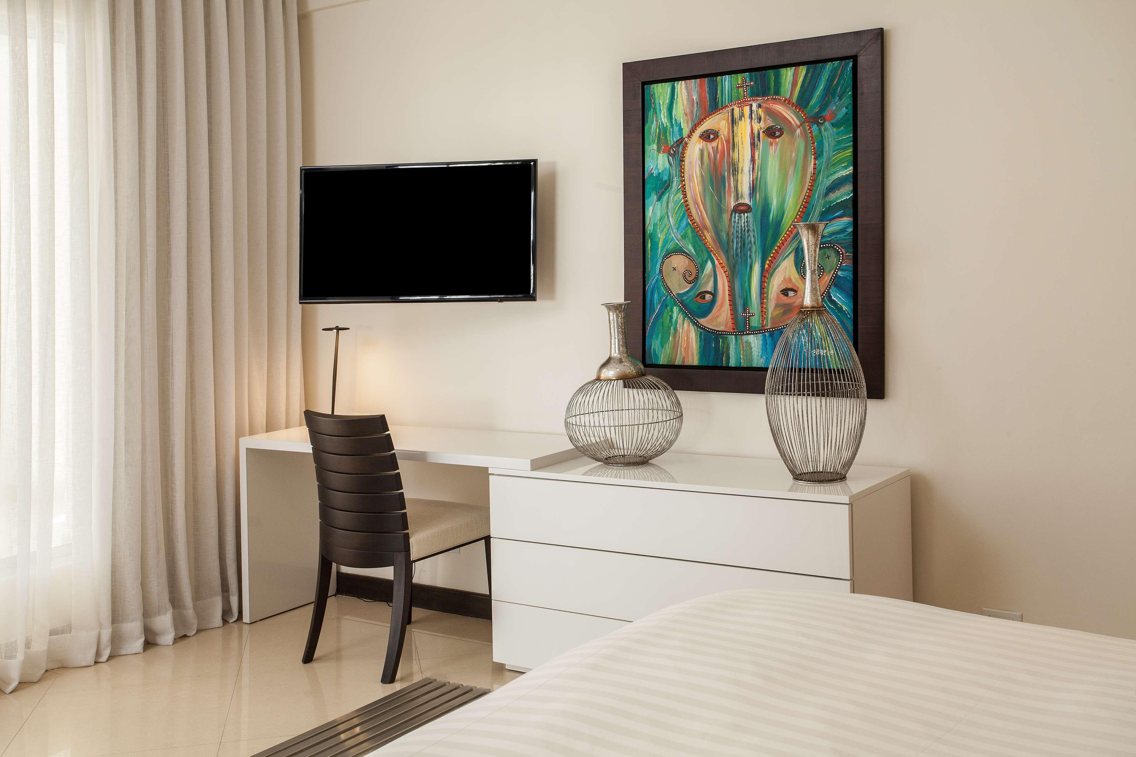 Nh Haiti El Rancho Hotel 4*