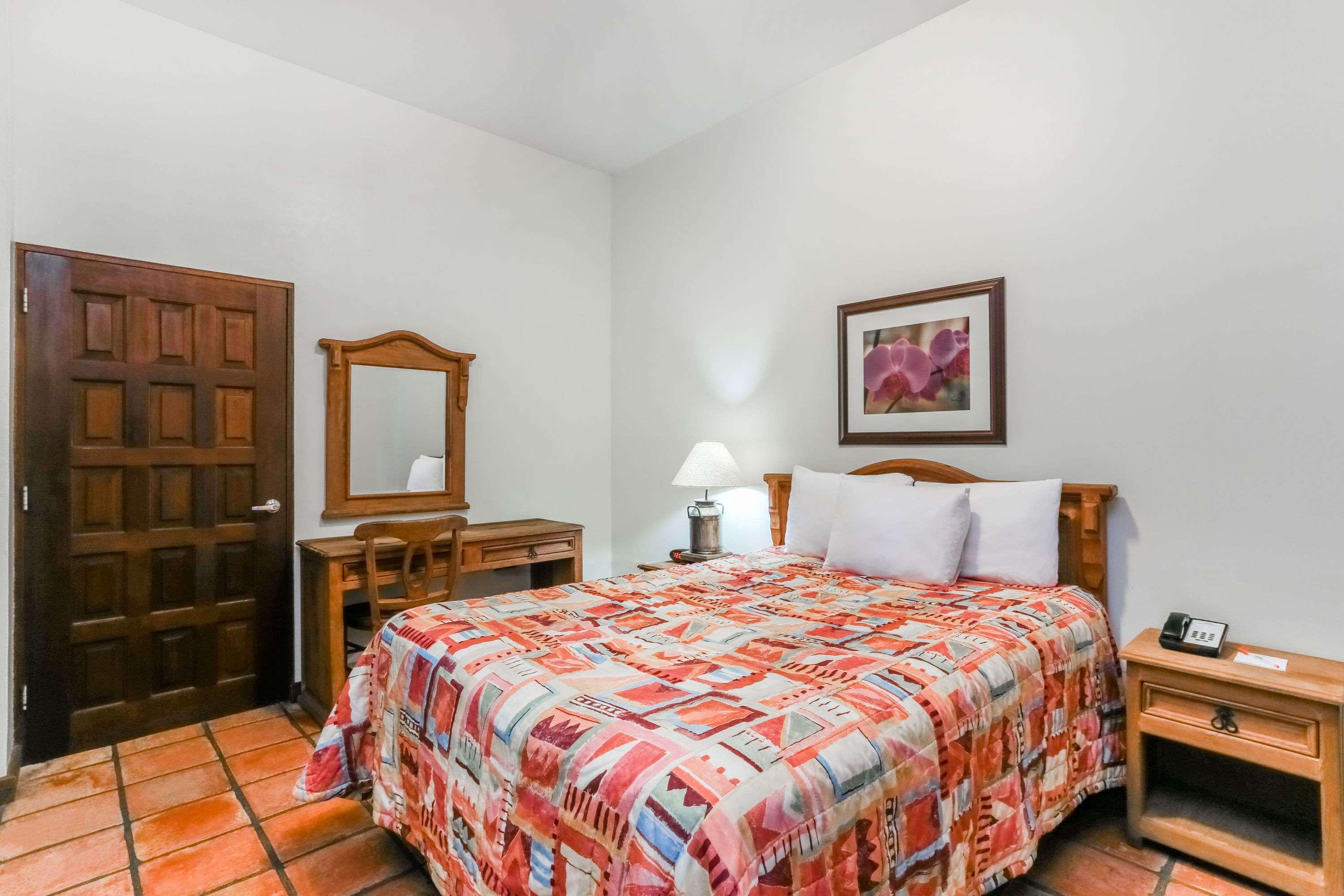 Hotel Plaza, Bw Signature Collection 3*