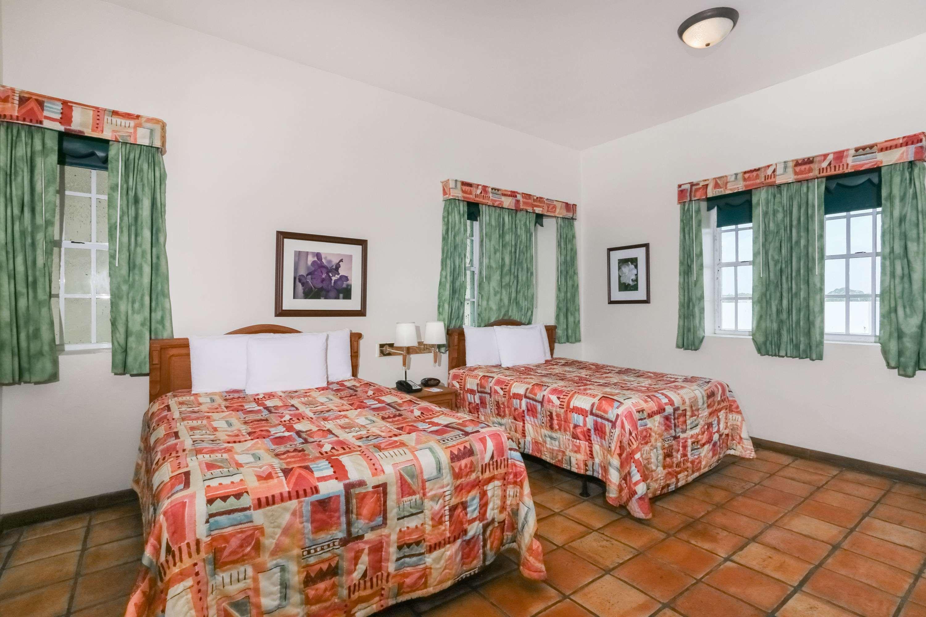 Hotel Plaza, Bw Signature Collection 3*
