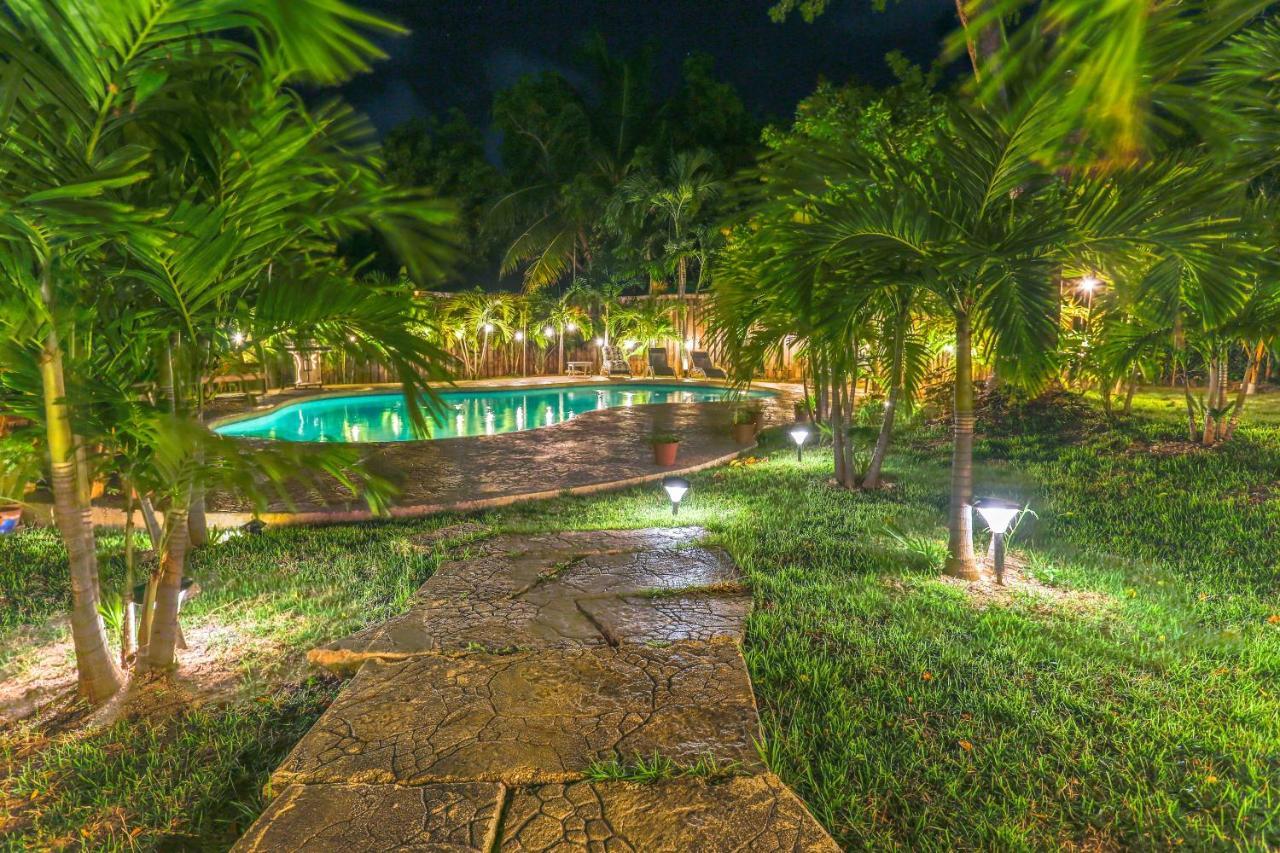 Seaside Family Oasis, King Bed, Private Pool, With Car