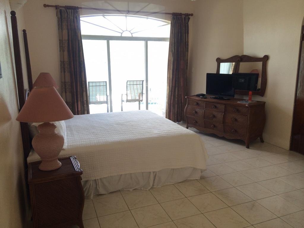 Hotel Burt 2*