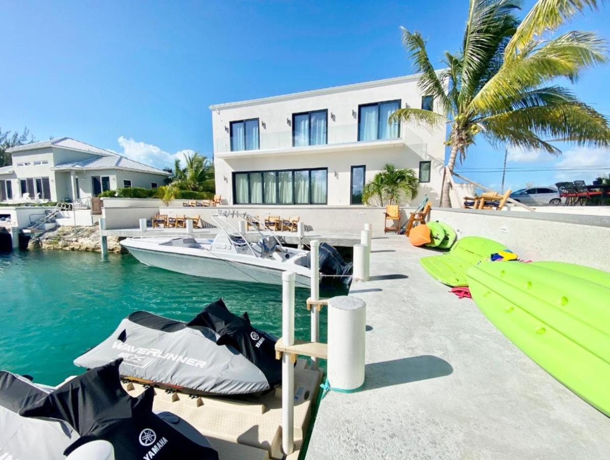 Aqua Divina Resort *