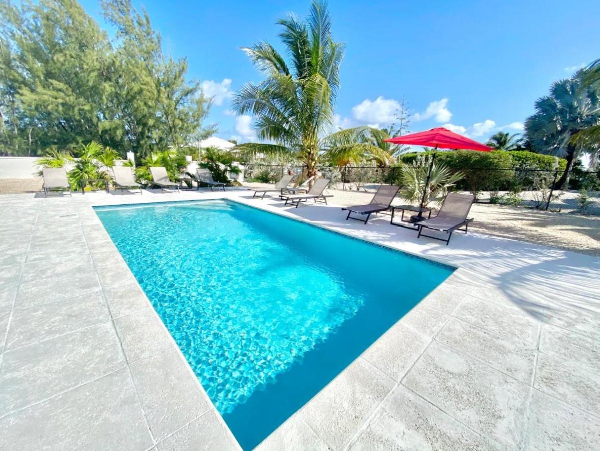 Resort Aqua Divina Long Bay